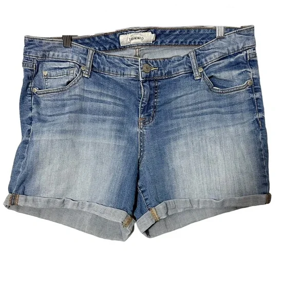 Torrid Skinny Skinny Jean Denim Shorts
Stretch - Picture 1 of 6
